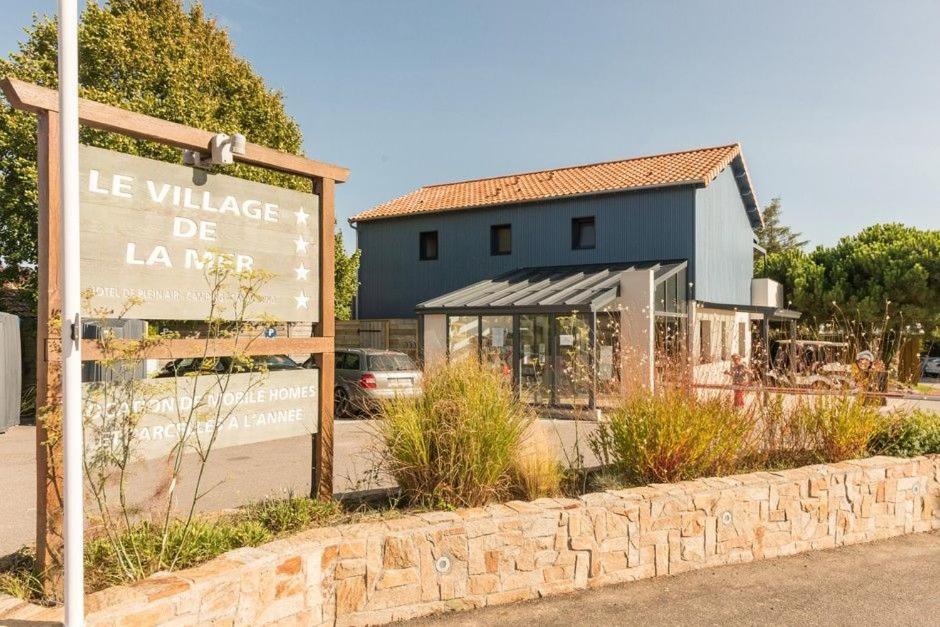 Camping Le Village De La Mer Les Moutiers Εξωτερικό φωτογραφία